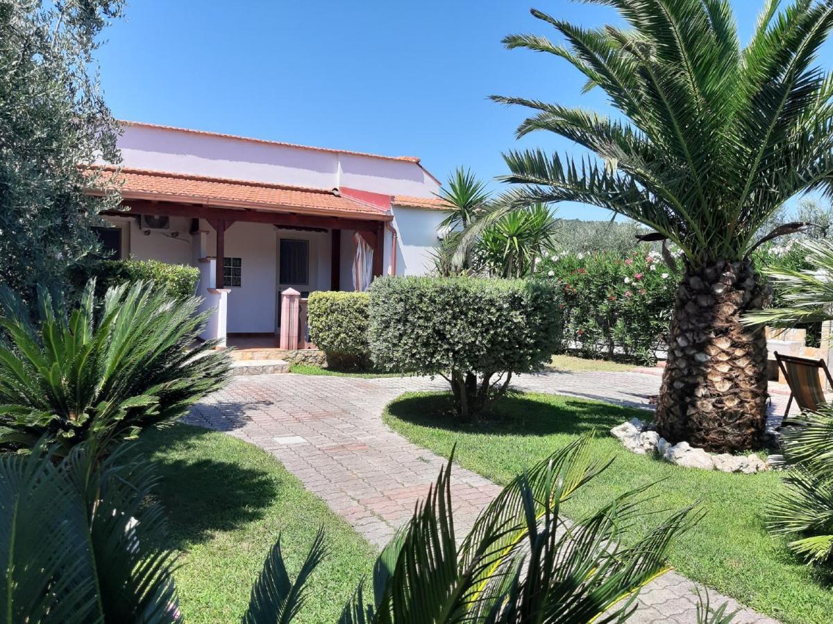 Villa La Piana Пешичи Екстериор снимка