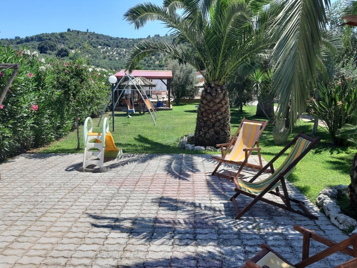 Villa La Piana Пешичи Екстериор снимка