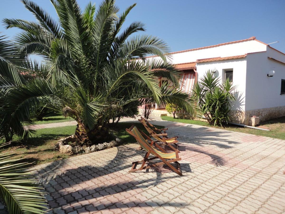 Villa La Piana Пешичи Екстериор снимка