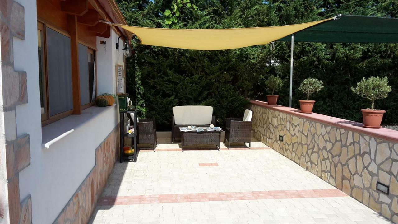 Villa La Piana Пешичи Екстериор снимка